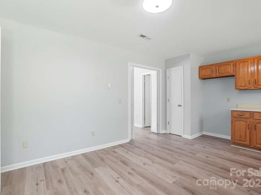 3230 Innes Street, Salisbury, NC 28144.  MLS# CAR4313094, YatesRealty ID 18370. 