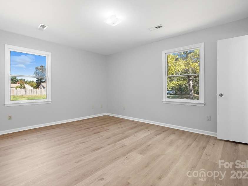 3230 Innes Street, Salisbury, NC 28144.  MLS# CAR4313094, YatesRealty ID 18370. 