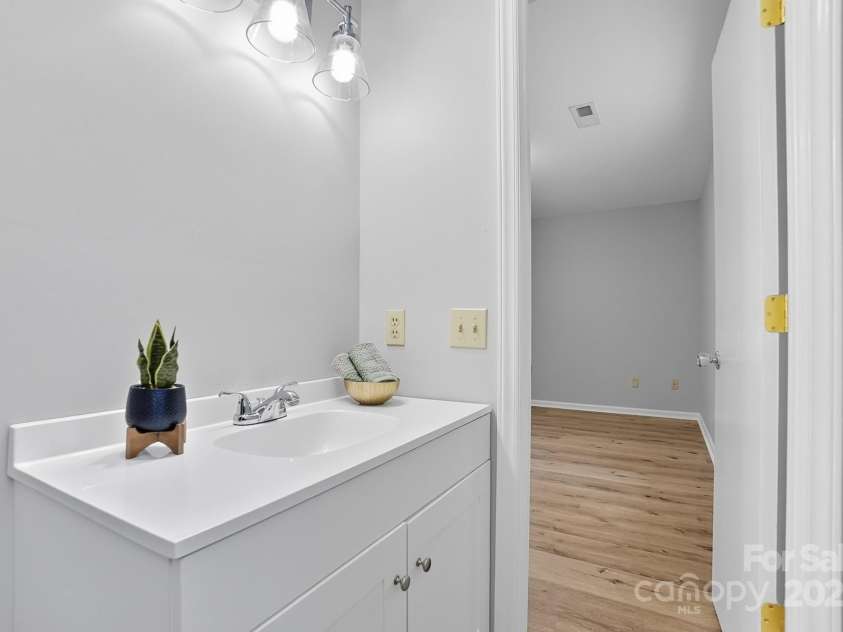 3230 Innes Street, Salisbury, NC 28144.  MLS# CAR4313094, YatesRealty ID 18370. 
