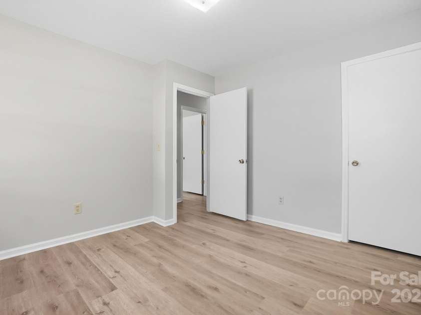 3230 Innes Street, Salisbury, NC 28144.  MLS# CAR4313094, YatesRealty ID 18370. 
