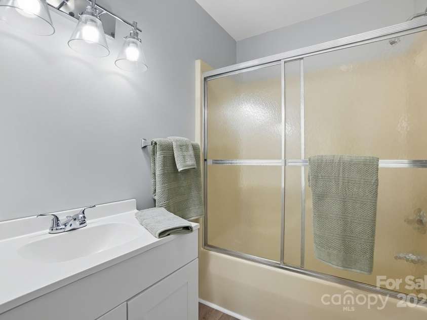 3230 Innes Street, Salisbury, NC 28144.  MLS# CAR4313094, YatesRealty ID 18370. 
