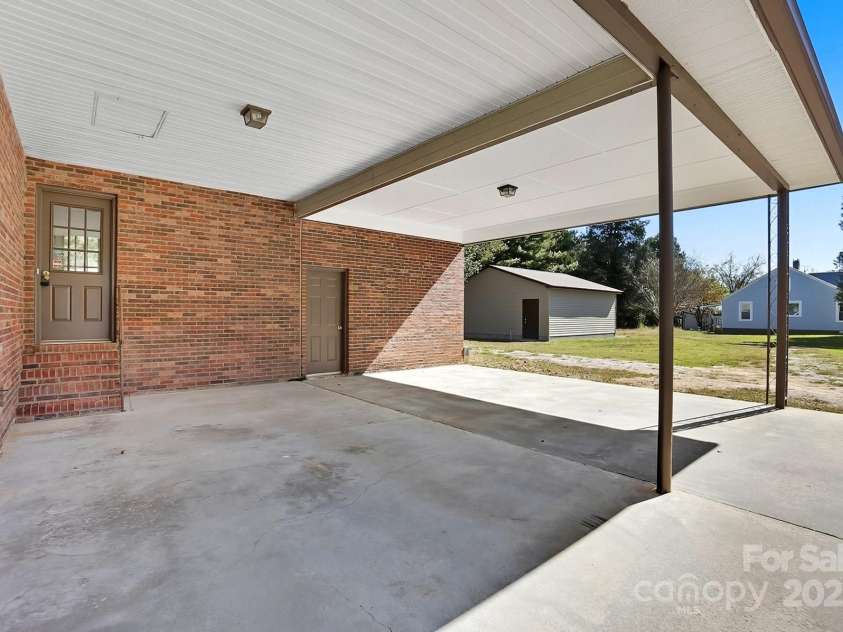 3230 Innes Street, Salisbury, NC 28144.  MLS# CAR4313094, YatesRealty ID 18370. 