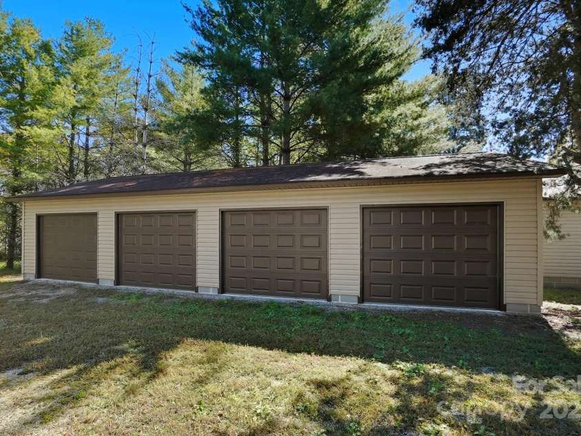 3230 Innes Street, Salisbury, NC 28144.  MLS# CAR4313094, YatesRealty ID 18370. 