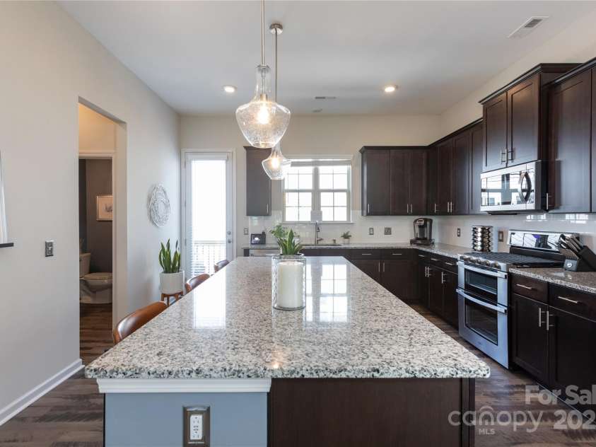 9521 AINSLIE DOWNS Street, Charlotte, NC 28273.  MLS# CAR4256337, YatesRealty ID 18371. 