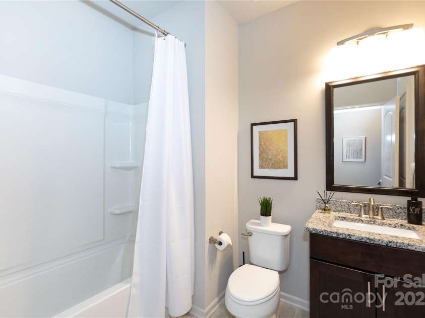 9521 AINSLIE DOWNS Street, Charlotte, NC 28273.  MLS# CAR4256337, YatesRealty ID 18371. 