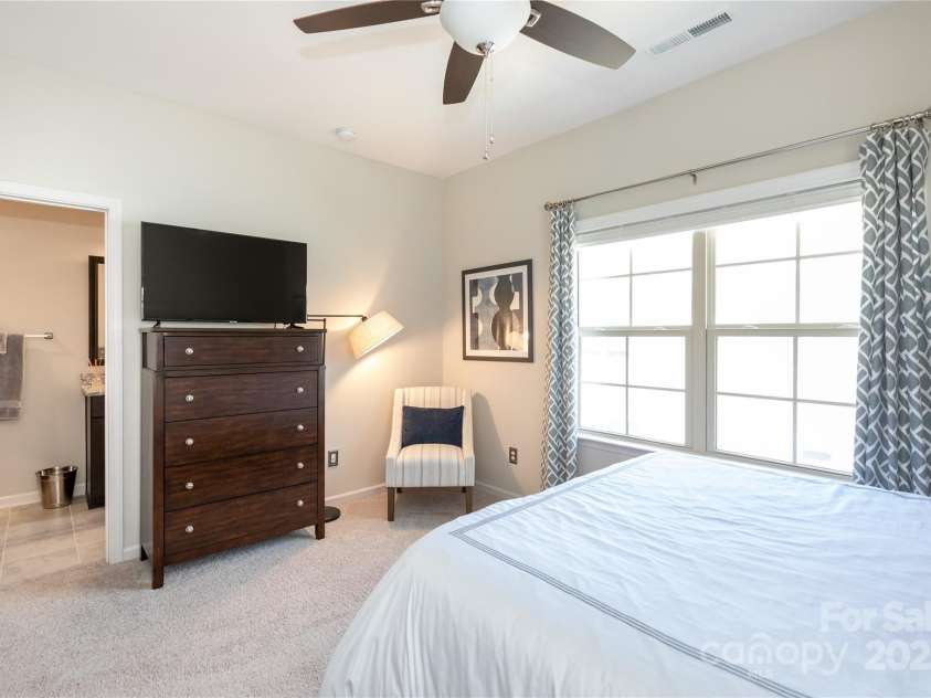 9521 AINSLIE DOWNS Street, Charlotte, NC 28273.  MLS# CAR4256337, YatesRealty ID 18371. 