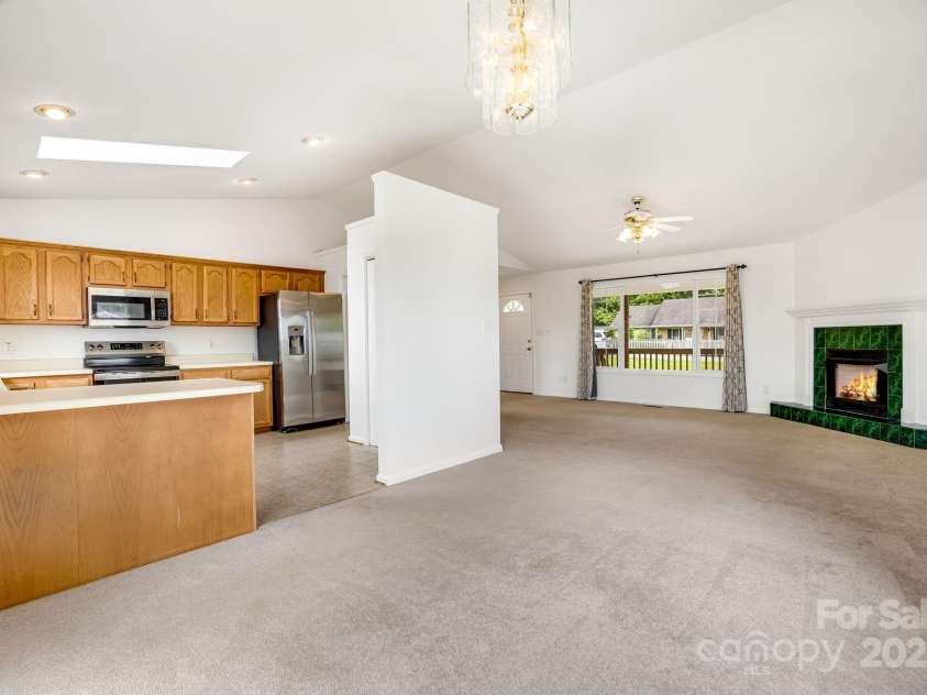 87 Collins Road, Marshall, NC 28753.  MLS# CAR4267470, YatesRealty ID 18372. 