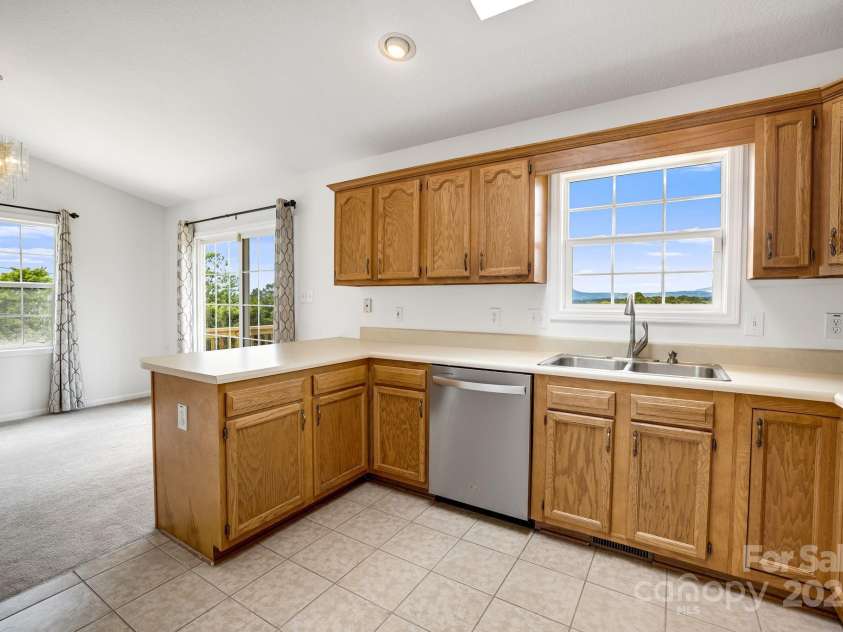 87 Collins Road, Marshall, NC 28753.  MLS# CAR4267470, YatesRealty ID 18372. 