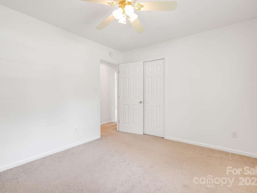 87 Collins Road, Marshall, NC 28753.  MLS# CAR4267470, YatesRealty ID 18372. 