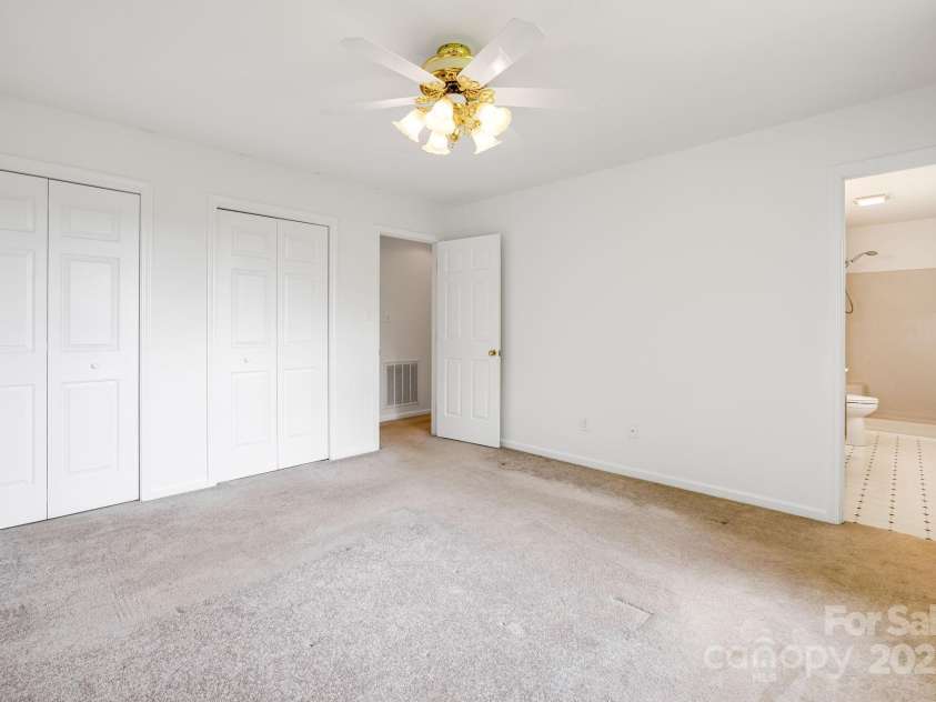 87 Collins Road, Marshall, NC 28753.  MLS# CAR4267470, YatesRealty ID 18372. 