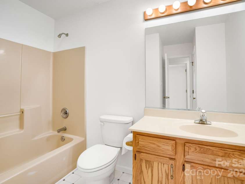 87 Collins Road, Marshall, NC 28753.  MLS# CAR4267470, YatesRealty ID 18372. 