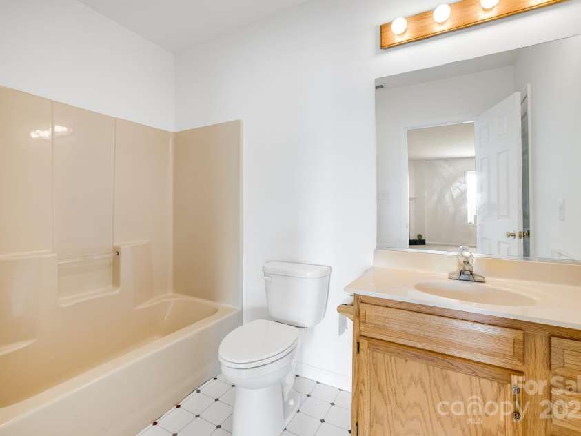 87 Collins Road, Marshall, NC 28753.  MLS# CAR4267470, YatesRealty ID 18372. 