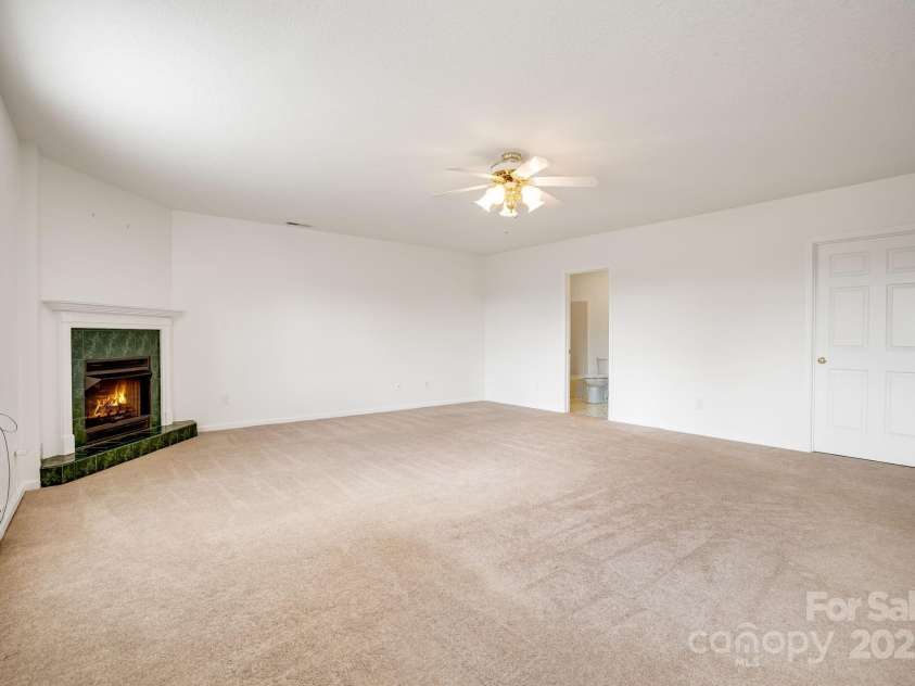 87 Collins Road, Marshall, NC 28753.  MLS# CAR4267470, YatesRealty ID 18372. 