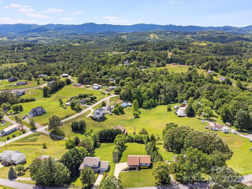 87 Collins Road, Marshall, NC 28753.  MLS# CAR4267470, YatesRealty ID 18372. 