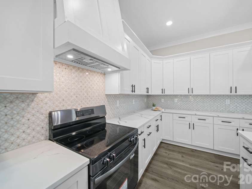 311 Hudson Drive, Harrisburg, NC 28075.  MLS# CAR4333304, YatesRealty ID 18374. 