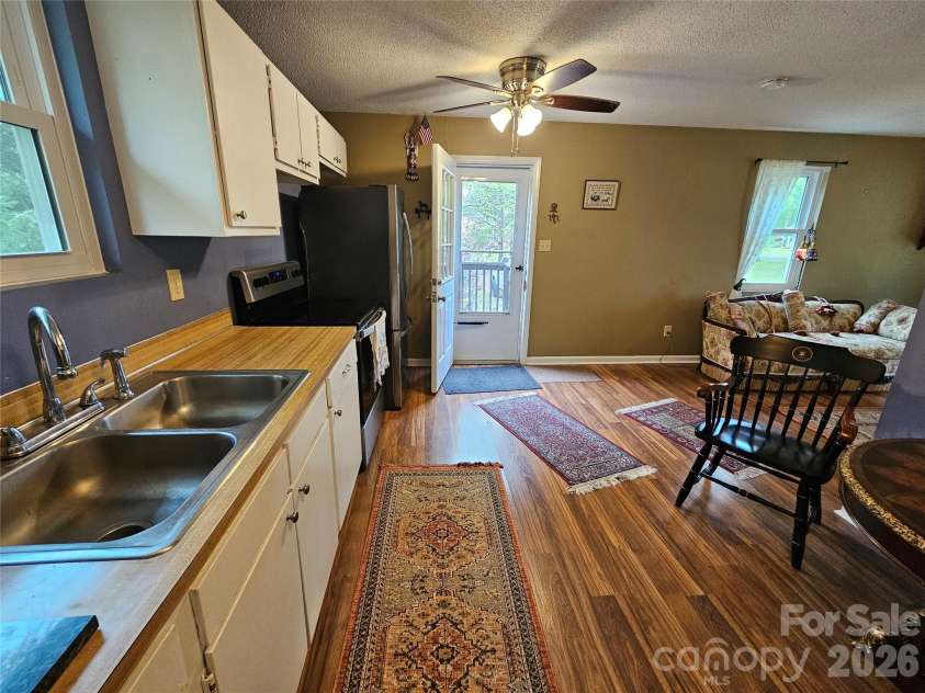 1982 Old Farm Road, Concord, NC 28025.  MLS# CAR4367024, YatesRealty ID 18376. 