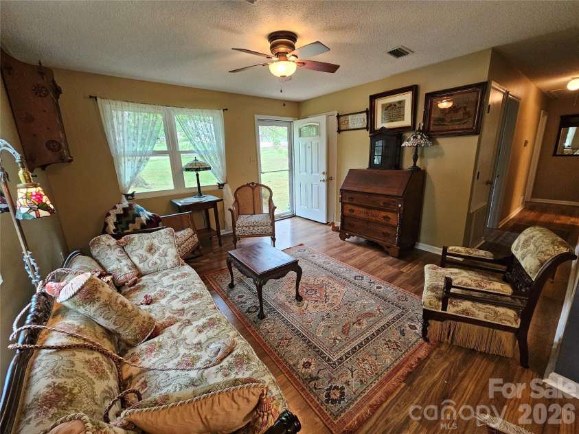1982 Old Farm Road, Concord, NC 28025.  MLS# CAR4367024, YatesRealty ID 18376. 