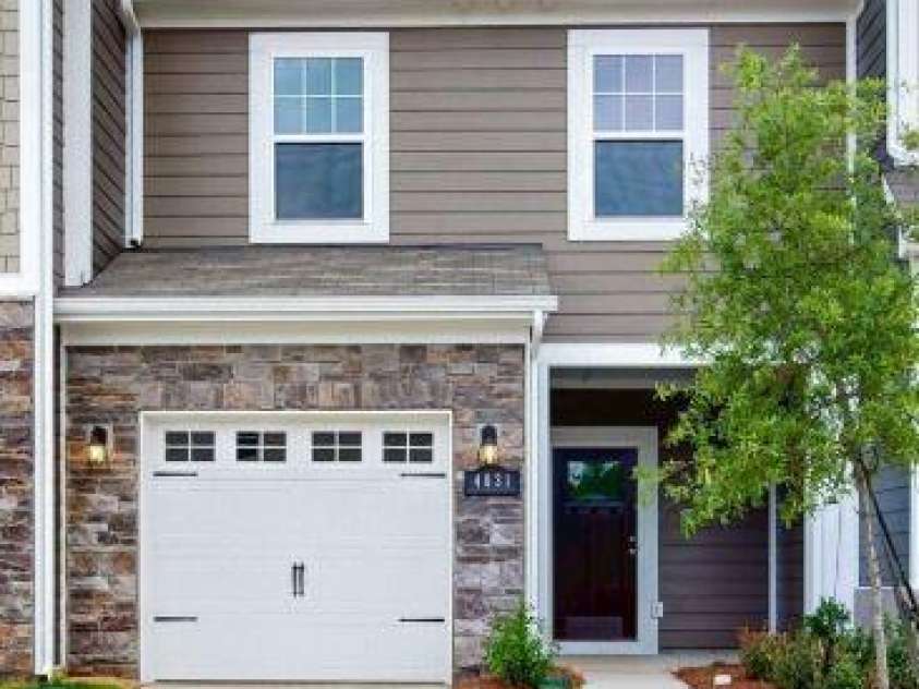 4031 Lawnview Drive, Charlotte, NC 28269.  MLS# CAR4206346, YatesRealty ID 18377. Exterior
