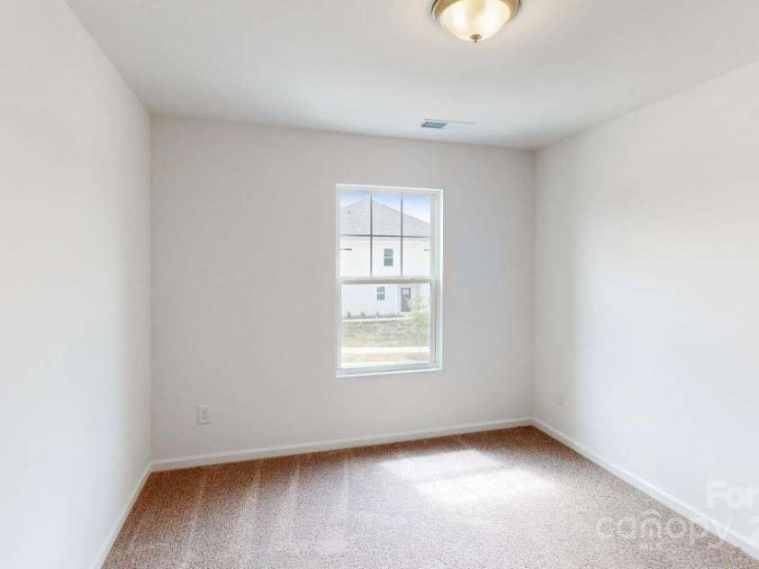 4031 Lawnview Drive, Charlotte, NC 28269.  MLS# CAR4206346, YatesRealty ID 18377. Secondary bedroom