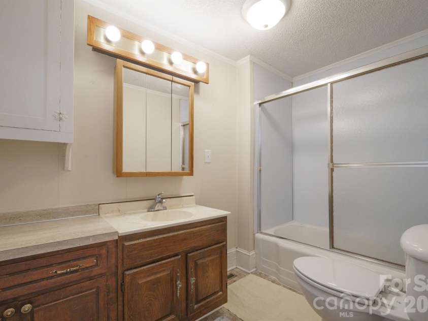 510 East Avenue, Kannapolis, NC 28083.  MLS# CAR4353497, YatesRealty ID 18377. 