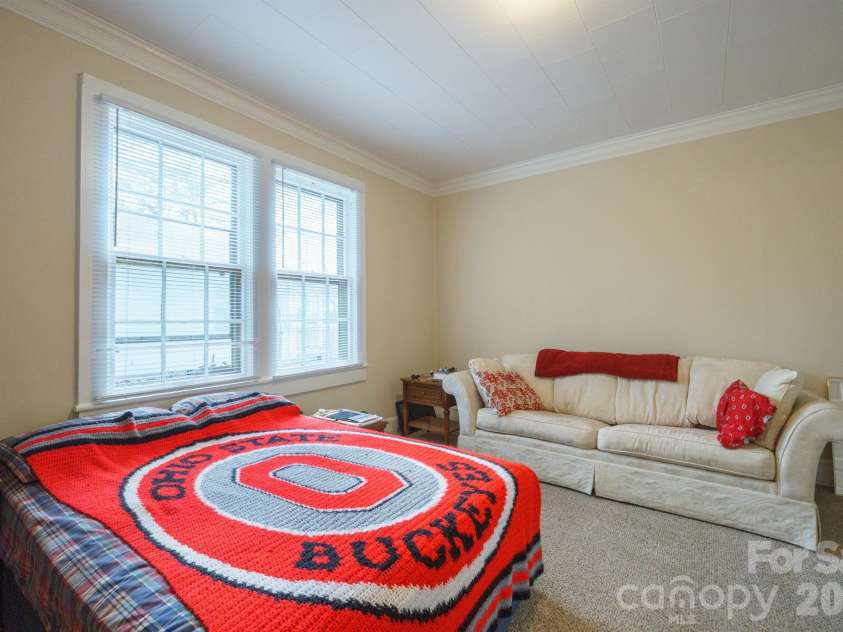 510 East Avenue, Kannapolis, NC 28083.  MLS# CAR4353497, YatesRealty ID 18377. 