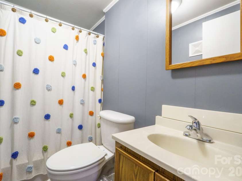 510 East Avenue, Kannapolis, NC 28083.  MLS# CAR4353497, YatesRealty ID 18377. 