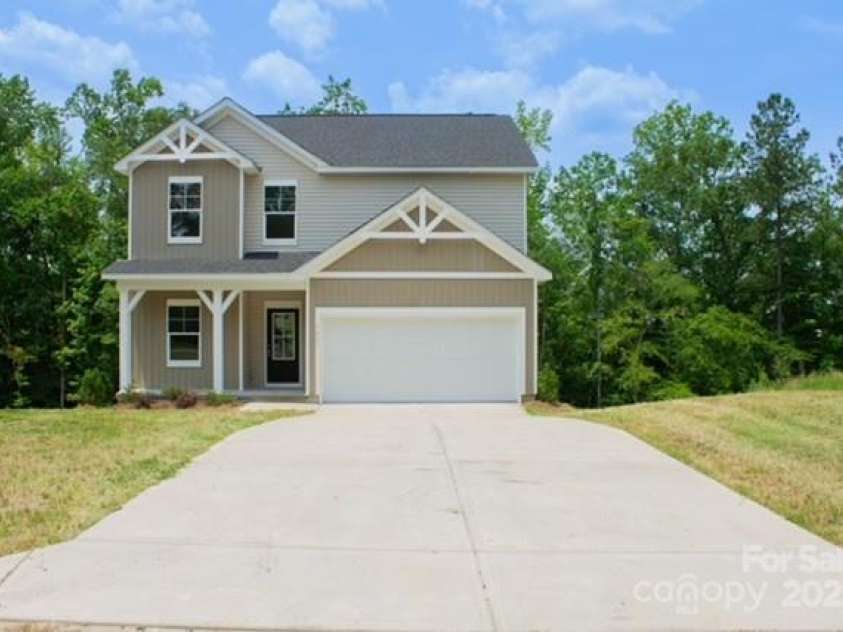 7601 Hammond Drive, Charlotte, NC 28215.  MLS# CAR4267514, YatesRealty ID 18378. 