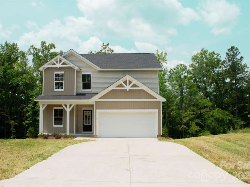 7601 Hammond Drive, Charlotte, NC 28215.  MLS# CAR4267514, YatesRealty ID 18378. 