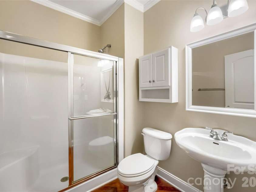844 Clonmel Drive, Matthews, NC 28104.  MLS# CAR4366587, YatesRealty ID 18378. 
