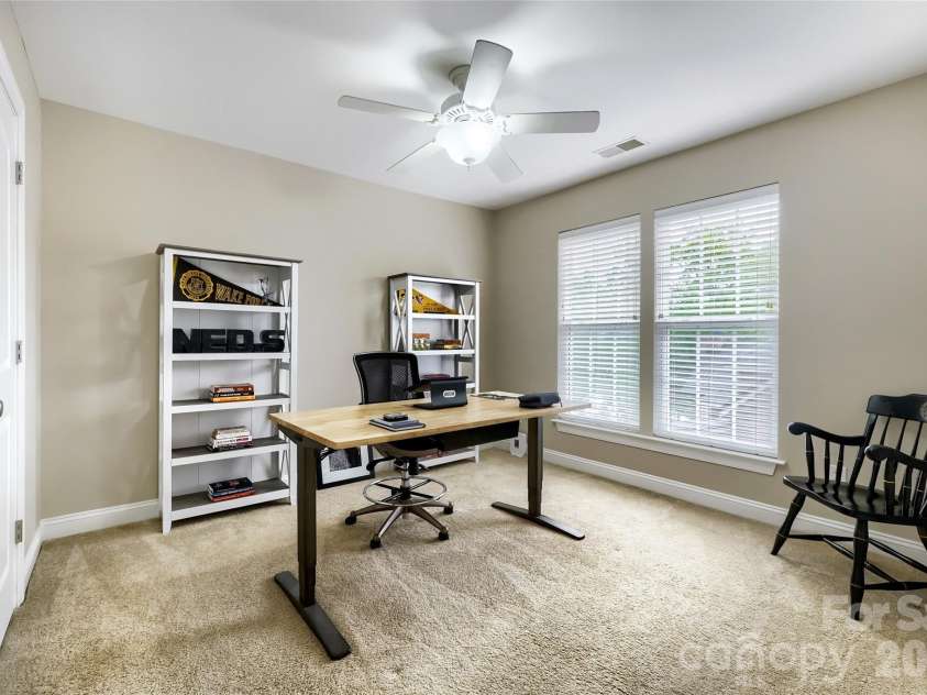 844 Clonmel Drive, Matthews, NC 28104.  MLS# CAR4366587, YatesRealty ID 18378. 