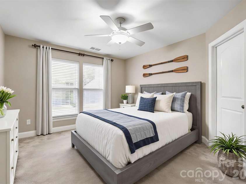 844 Clonmel Drive, Matthews, NC 28104.  MLS# CAR4366587, YatesRealty ID 18378. 