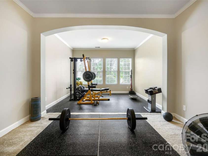 844 Clonmel Drive, Matthews, NC 28104.  MLS# CAR4366587, YatesRealty ID 18378. 