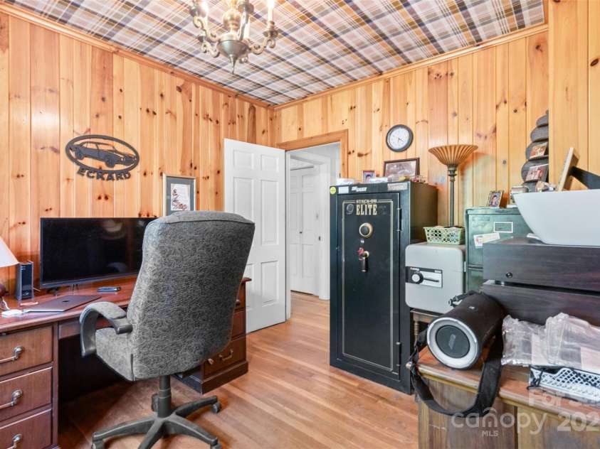 1574 Jarrett Farm Road, Newton, NC 28658.  MLS# CAR4252937, YatesRealty ID 18379. 