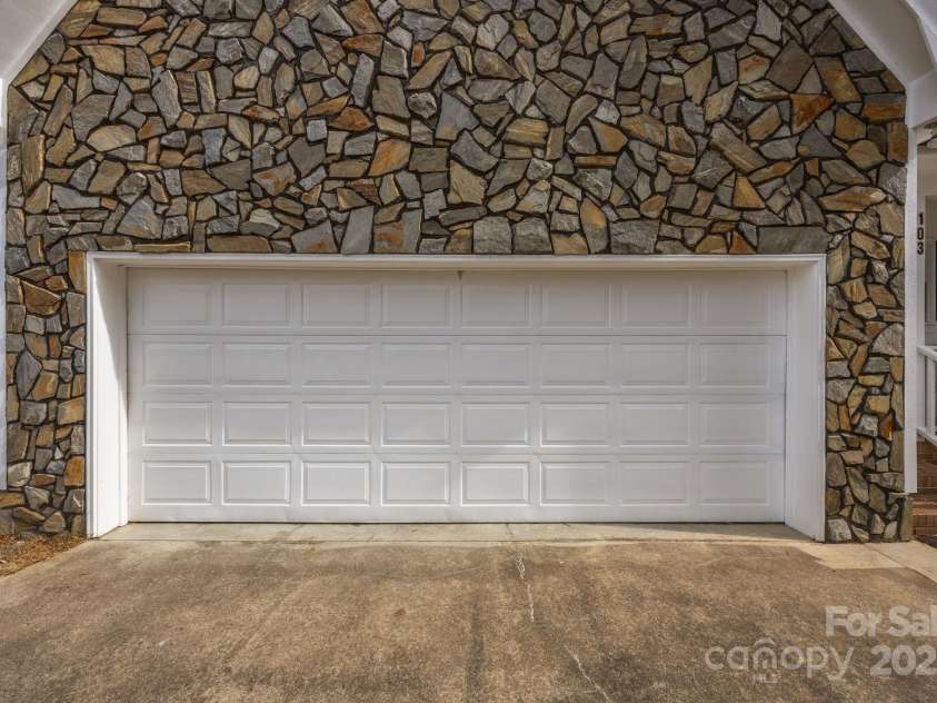 103 Hampshire Court, Salisbury, NC 28144.  MLS# CAR4322037, YatesRealty ID 1838. 