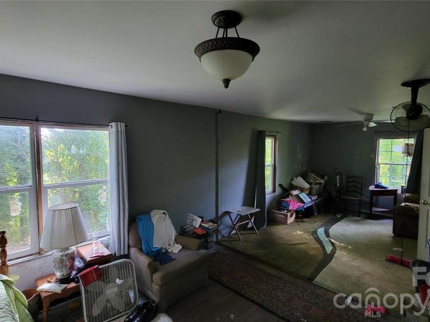 160 Cleveland Road, Tryon, NC 28782.  MLS# CAR4274322, YatesRealty ID 1838. Main floor
