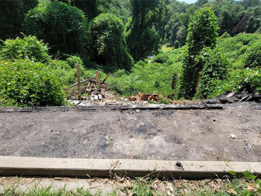 160 Cleveland Road, Tryon, NC 28782.  MLS# CAR4274322, YatesRealty ID 1838. Right lot