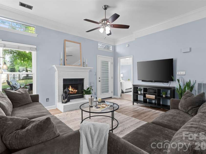 13809 Loch Loyal Drive, Charlotte, NC 28273.  MLS# CAR4374998, YatesRealty ID 18381. 