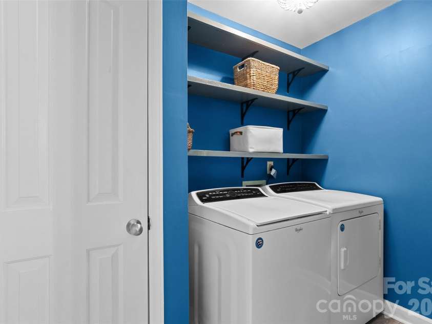 13809 Loch Loyal Drive, Charlotte, NC 28273.  MLS# CAR4374998, YatesRealty ID 18381. 
