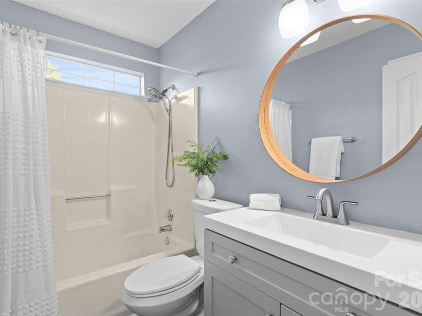 13809 Loch Loyal Drive, Charlotte, NC 28273.  MLS# CAR4374998, YatesRealty ID 18381. 