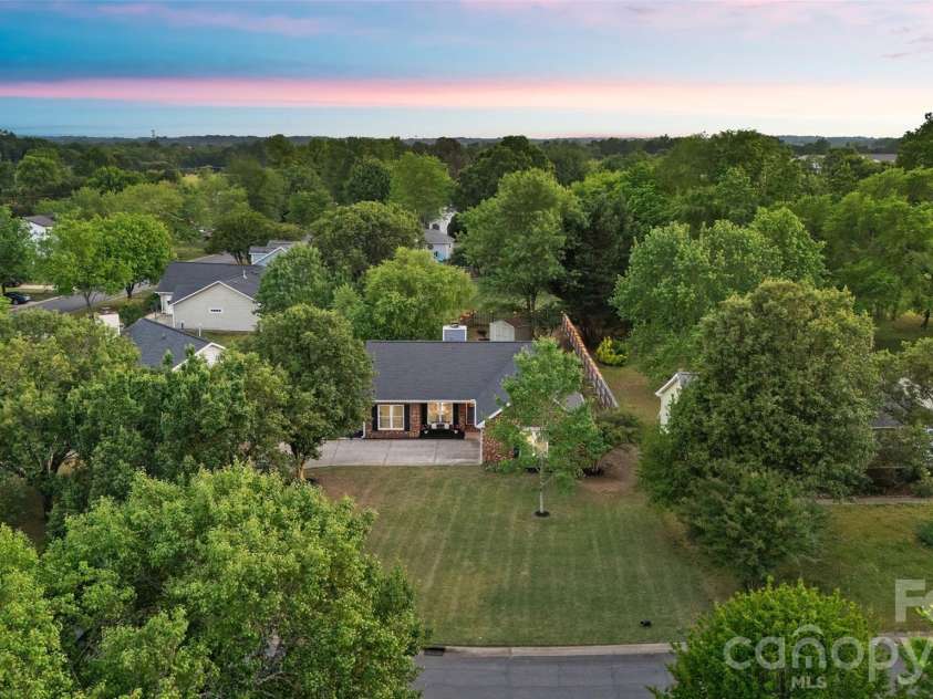 13809 Loch Loyal Drive, Charlotte, NC 28273.  MLS# CAR4374998, YatesRealty ID 18381. 