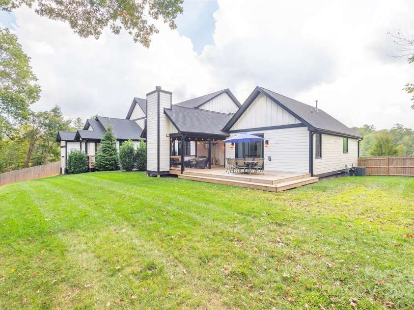 45 Erin Glen Court, Fairview, NC 28730.  MLS# CAR4239316, YatesRealty ID 18382. Fully fenced in back yard