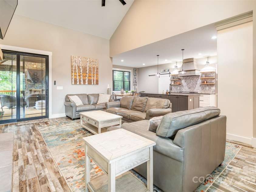 45 Erin Glen Court, Fairview, NC 28730.  MLS# CAR4239316, YatesRealty ID 18382. Great room alternate view