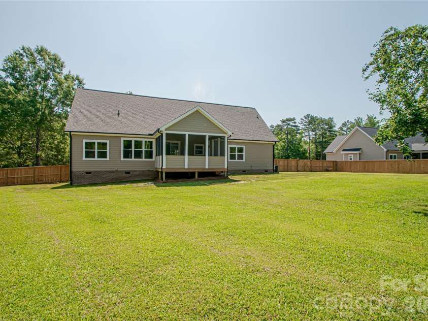 1502 Marion Street, Monroe, NC 28112.  MLS# CAR4372299, YatesRealty ID 18383. 