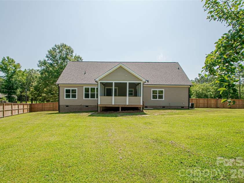 1502 Marion Street, Monroe, NC 28112.  MLS# CAR4372299, YatesRealty ID 18383. 