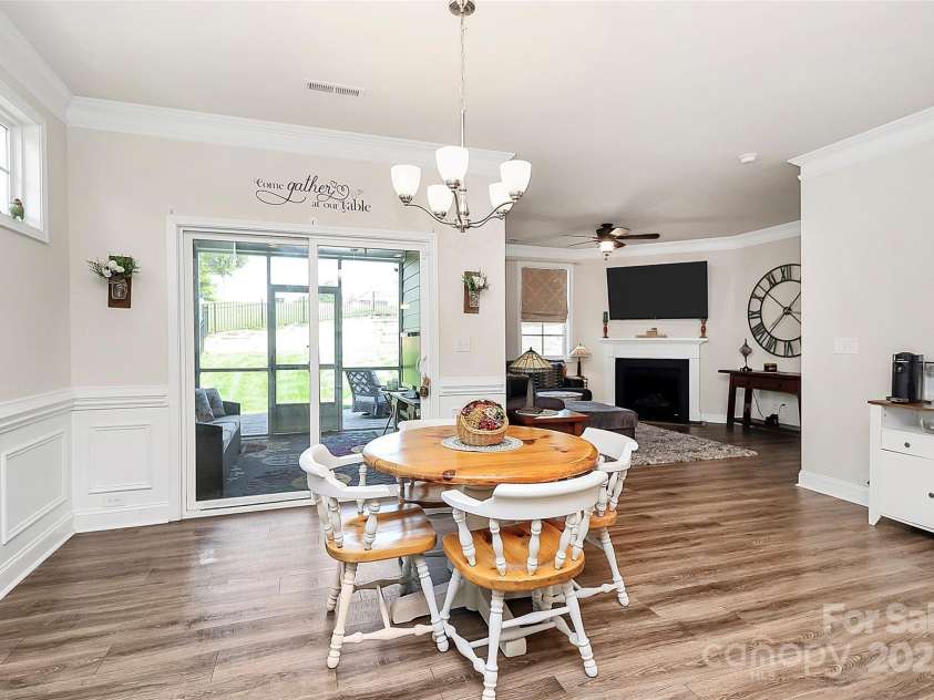 174 Hanks Bluff Drive, Mooresville, NC 28117.  MLS# CAR4256870, YatesRealty ID 18383. 