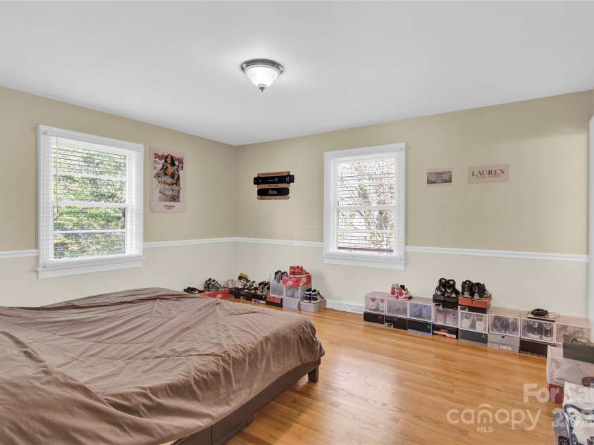 611 Greenway Drive, Statesville, NC 28677.  MLS# CAR4237526, YatesRealty ID 18384. 