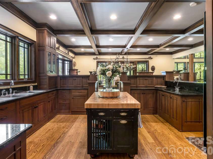 14 Walnut Drive, Mills River, NC 28759.  MLS# CAR4368399, YatesRealty ID 18386. 