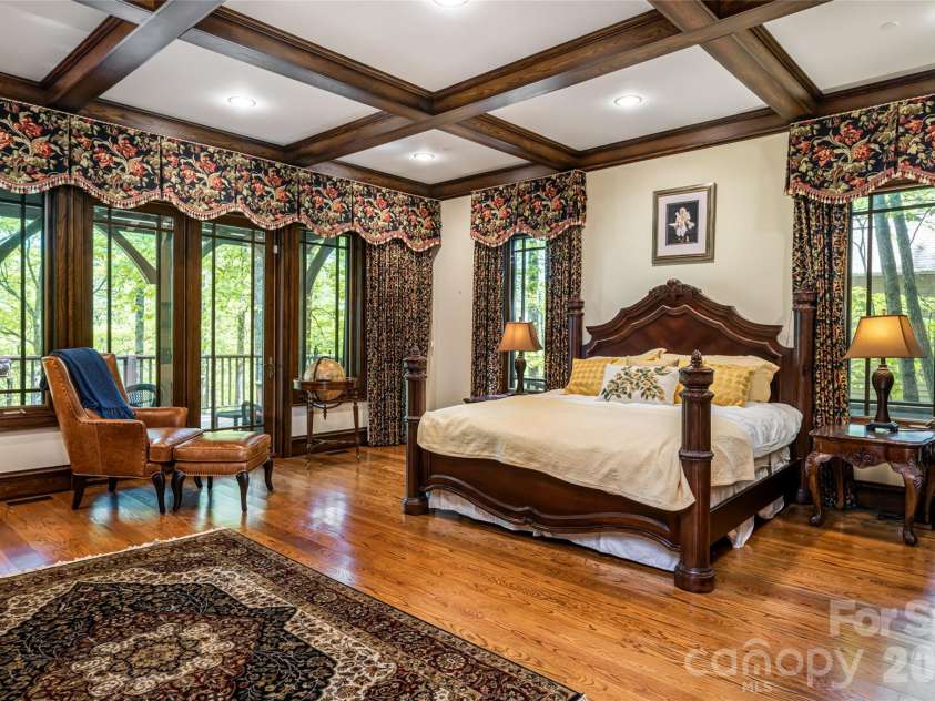 14 Walnut Drive, Mills River, NC 28759.  MLS# CAR4368399, YatesRealty ID 18386. 