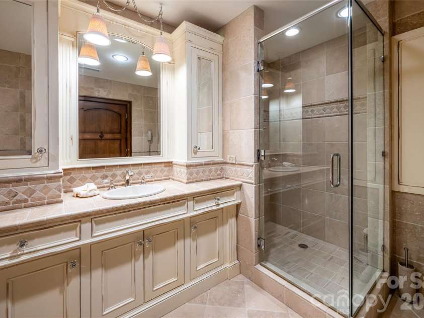 14 Walnut Drive, Mills River, NC 28759.  MLS# CAR4368399, YatesRealty ID 18386. 