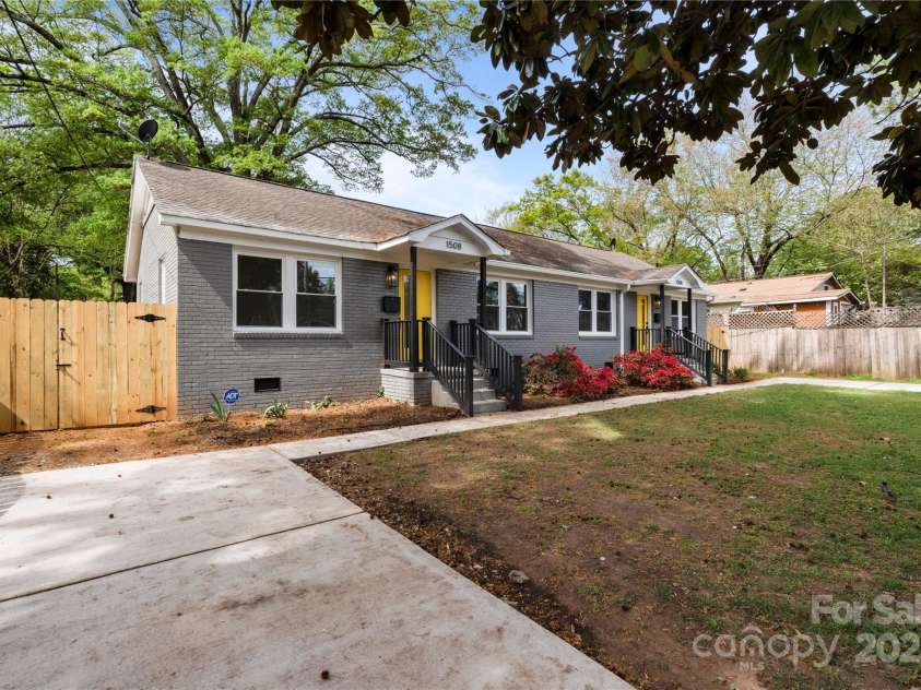 1506-1508 Matheson Avenue, Charlotte, NC 28205.  MLS# CAR4206811, YatesRealty ID 18387. 